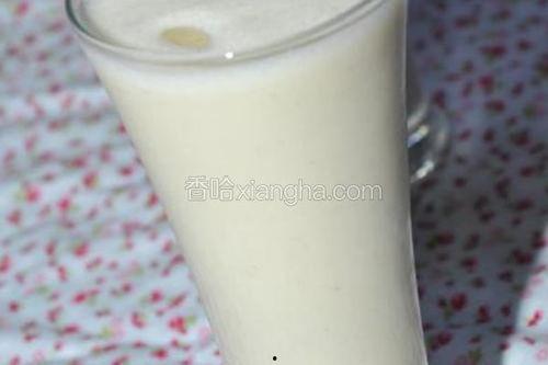 爆料奶昔香蕉怎么做视频,轻松学会健康美味饮品